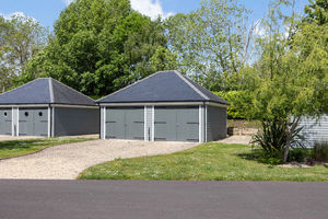 Double garage- click for photo gallery